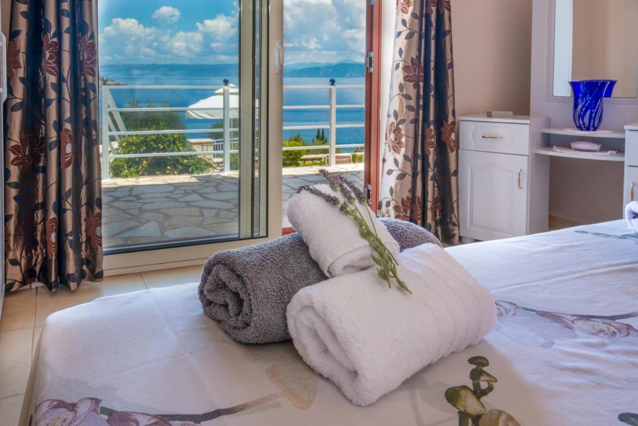 Villa Avgerini Paxos Gáiosz Kültér fotó