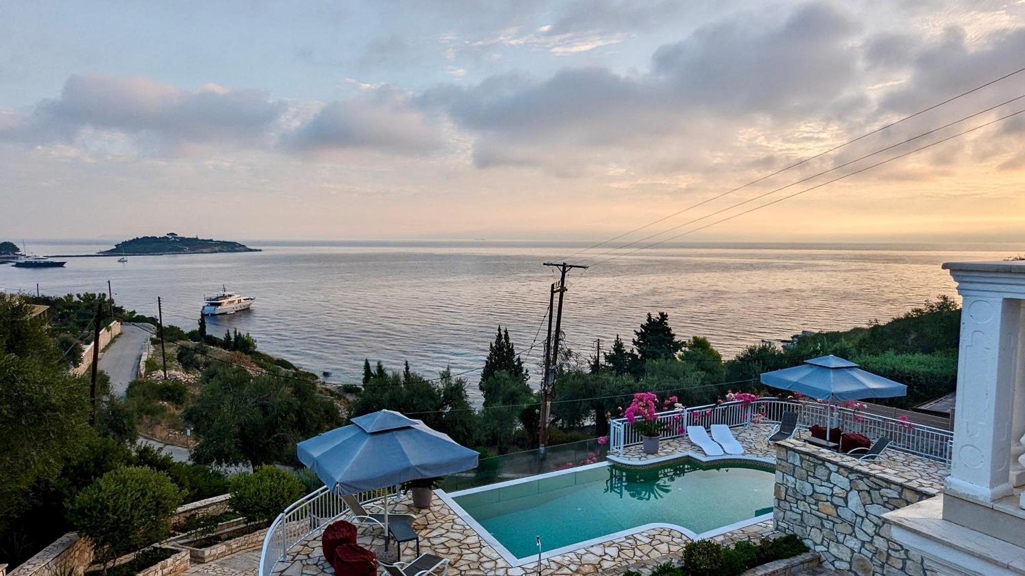 Villa Avgerini Paxos Gáiosz Kültér fotó